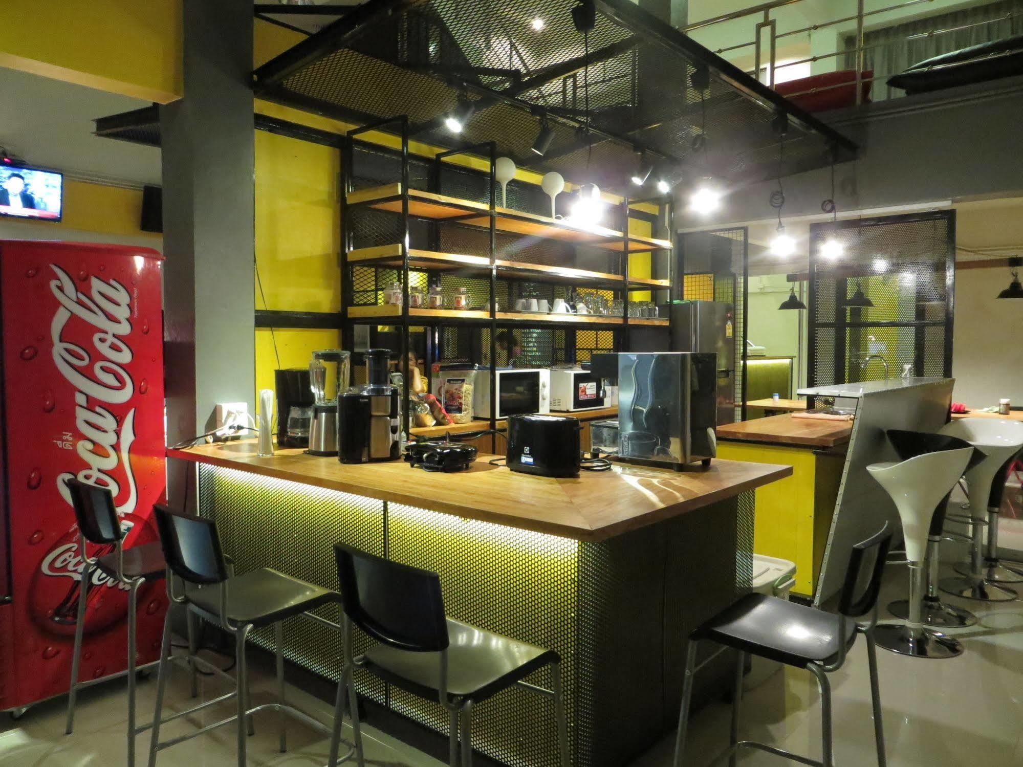 Oyes Hostel Краби Экстерьер фото